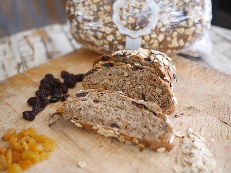 Raisin Cashew nut malt grain bread